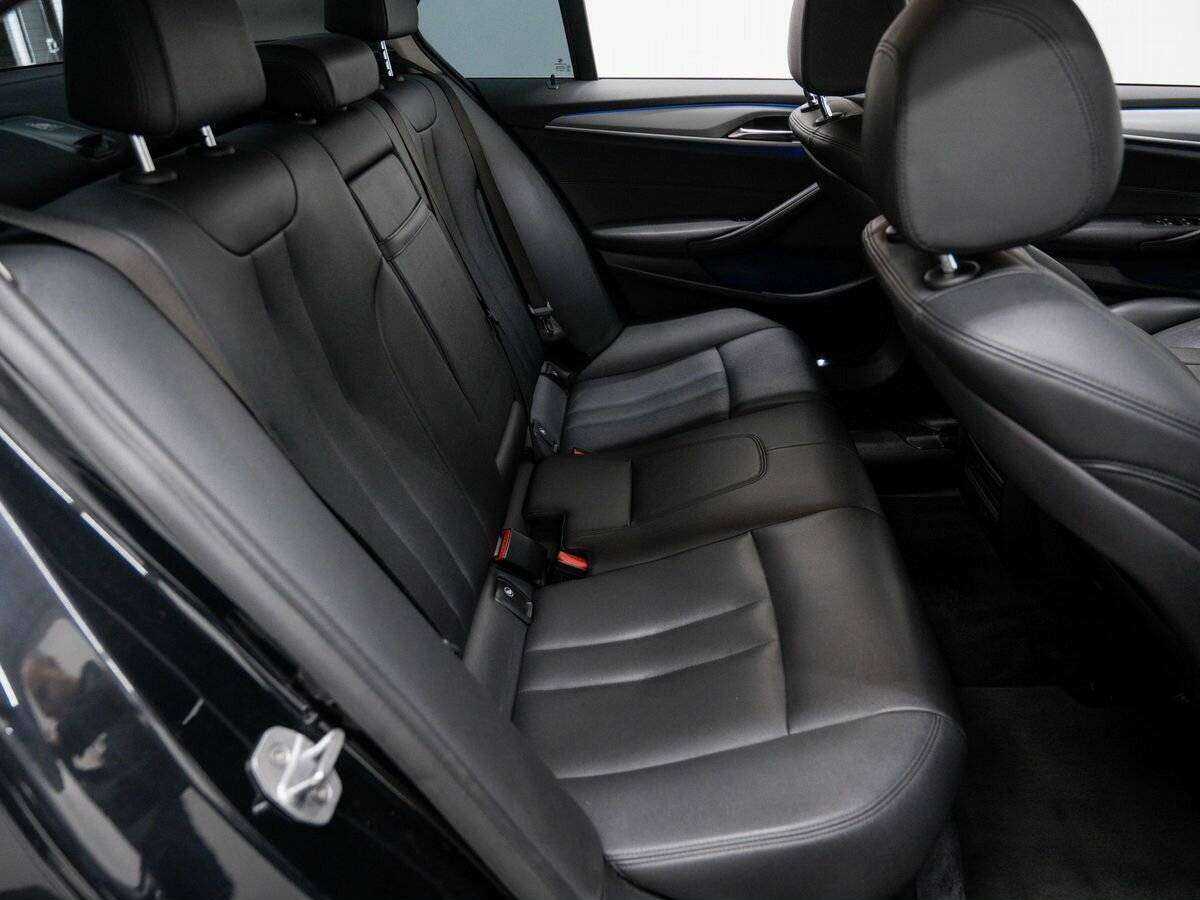 Купить BMW 5 серии 520d, 2017, 193 321 км, фото №9