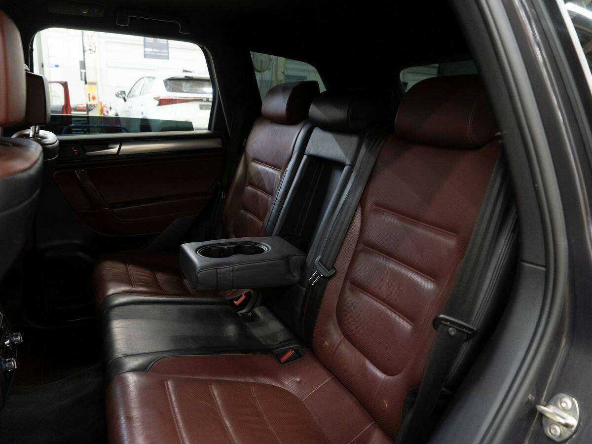 Купить Volkswagen Touareg, 2010, 250 000 км, фото №7