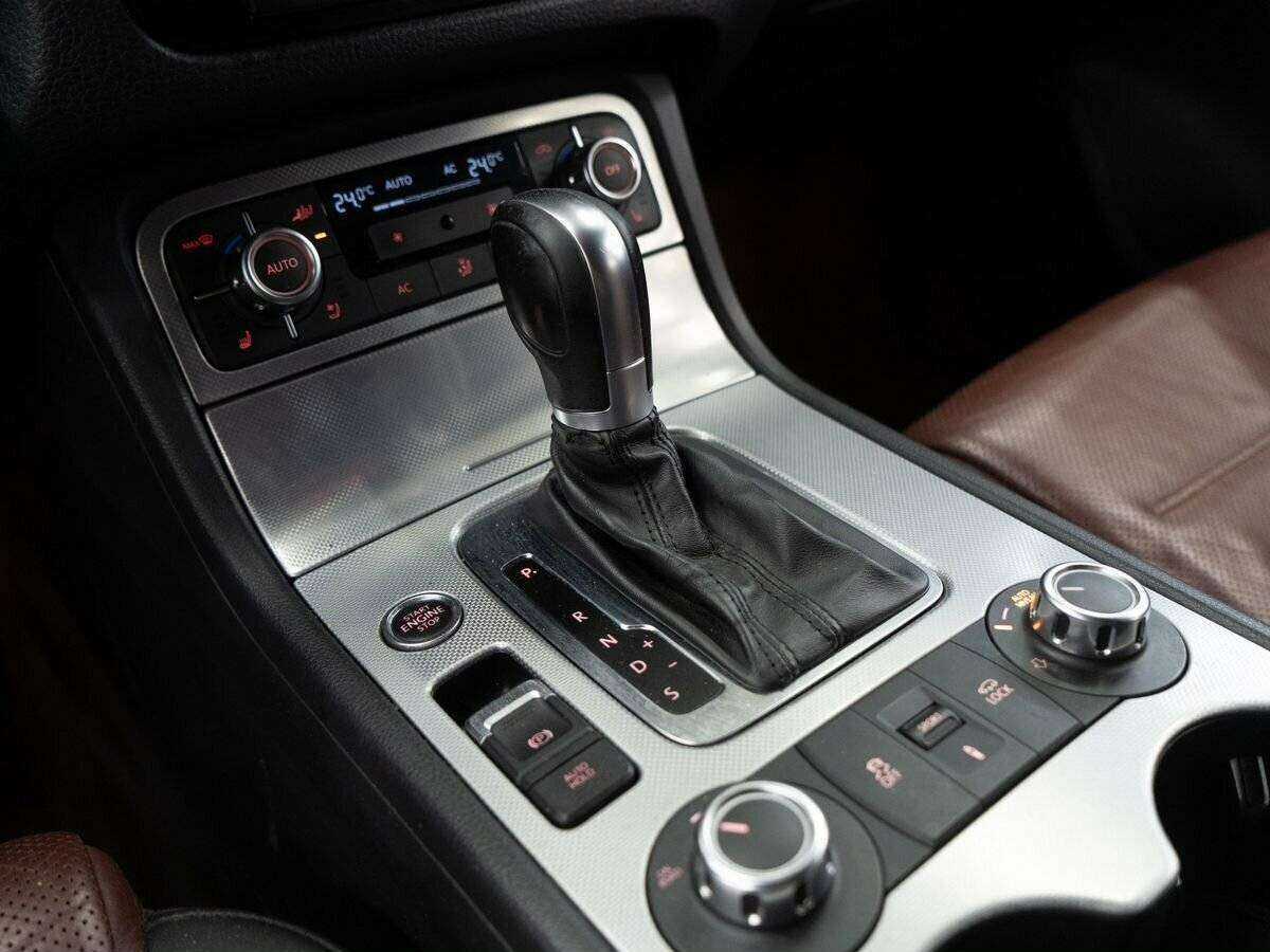 Купить Volkswagen Touareg, 2010, 250 000 км, фото №14