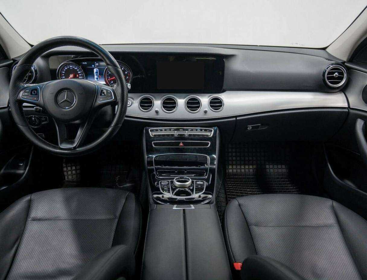 Купить Mercedes-Benz E-Класс 200, 2017, 108 000 км, фото №10