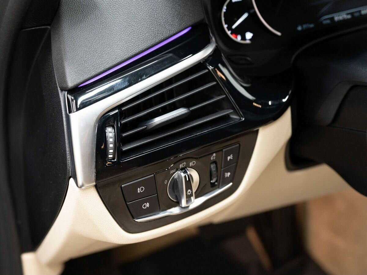 Купить BMW 5 серии 520d xDrive, 2018, 91 459 км, фото №13