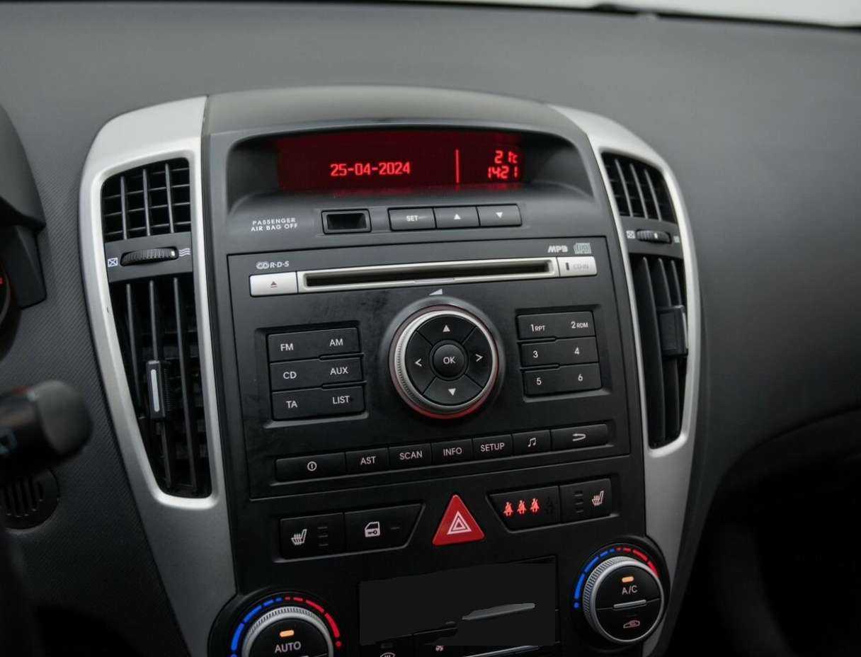 Купить Kia Ceed, 2010, 174 000 км, фото №22