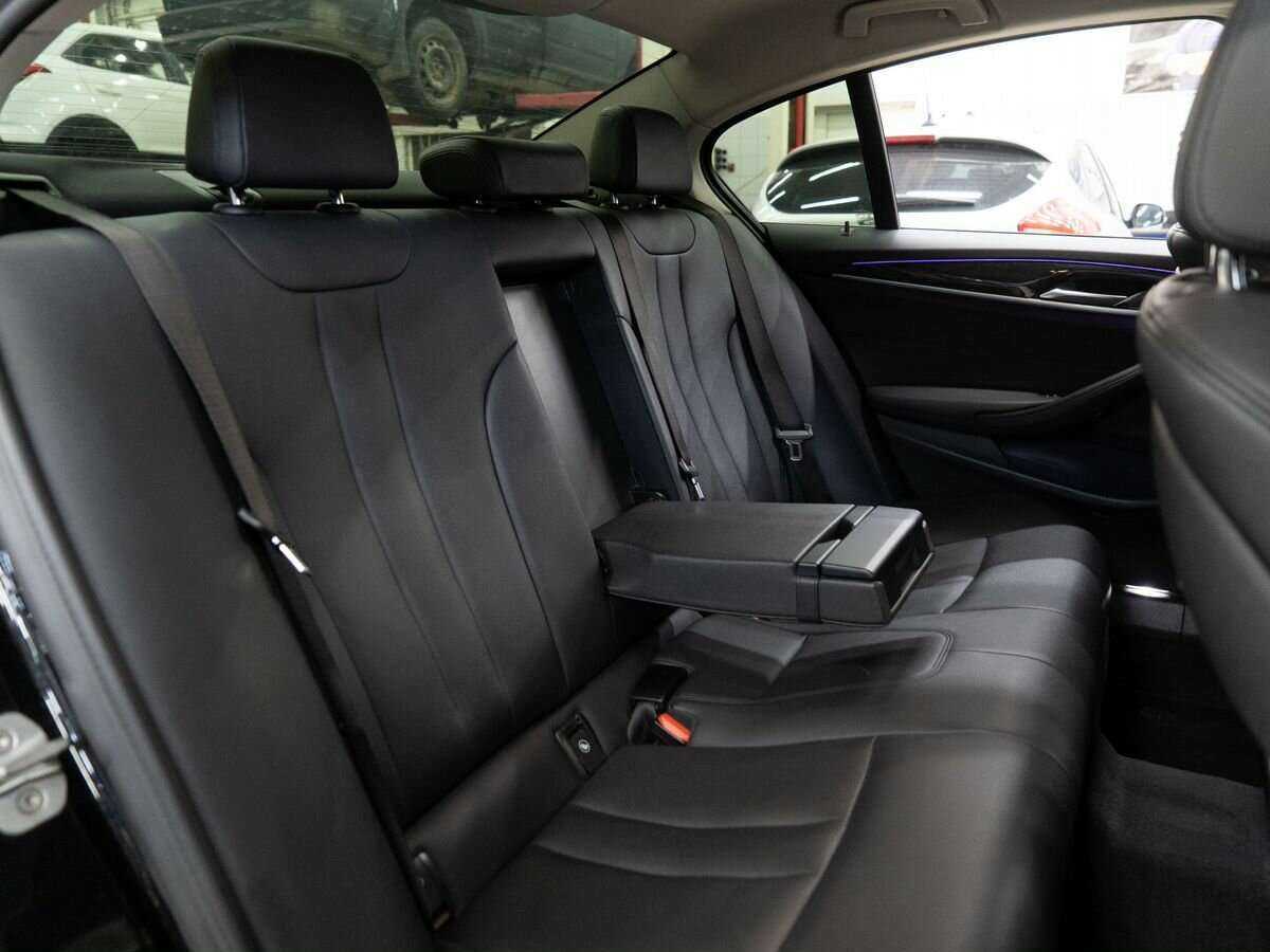 Купить BMW 5 серии 520d, 2019, 146 239 км, фото №8