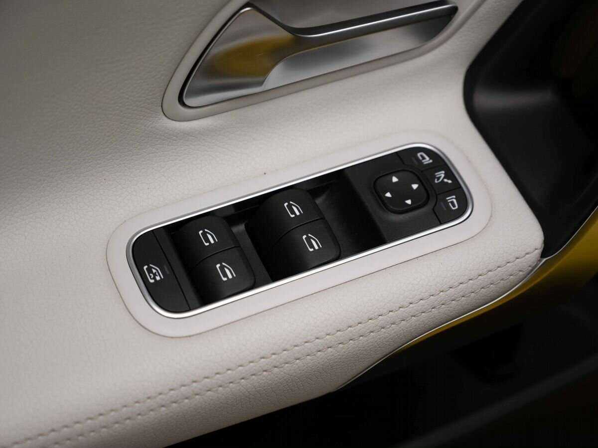 Купить Mercedes-Benz CLA 200, 2020, 67 000 км, фото №18