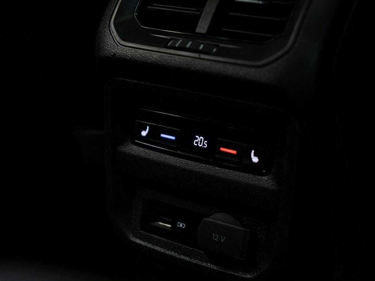 Купить Volkswagen Tiguan, 2019, 71 175 км, фото №16