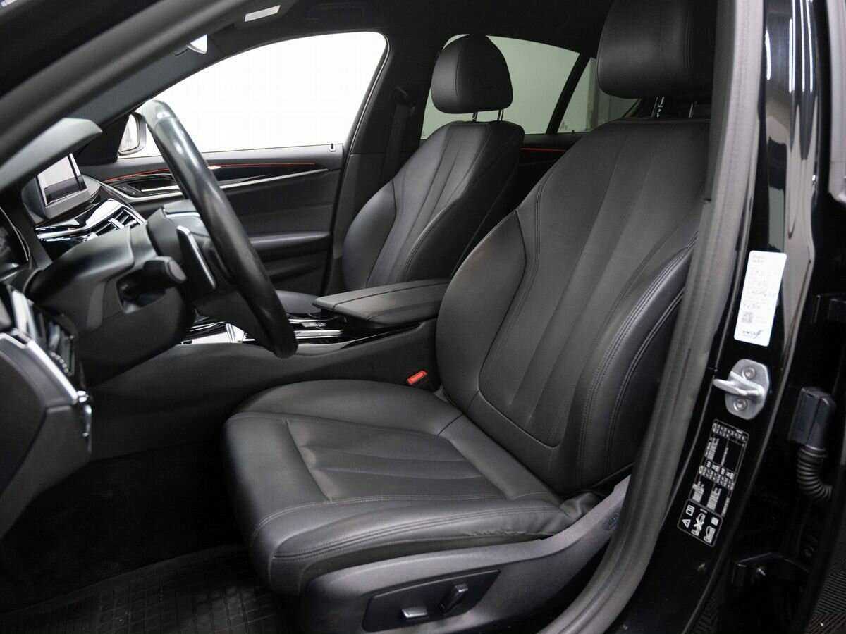 Купить BMW 5 серии 520d xDrive, 2019, 231 000 км, фото №8