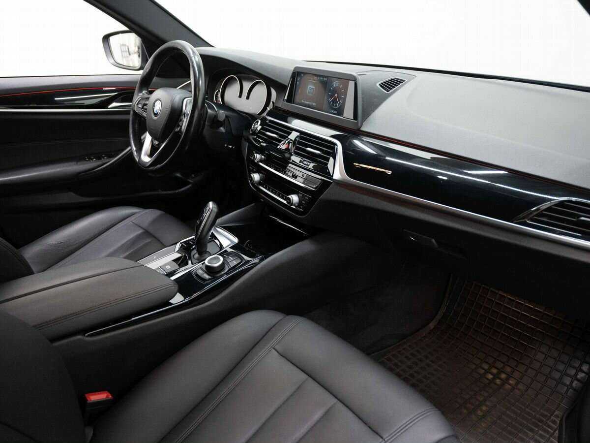 Купить BMW 5 серии 520d xDrive, 2019, 231 000 км, фото №11