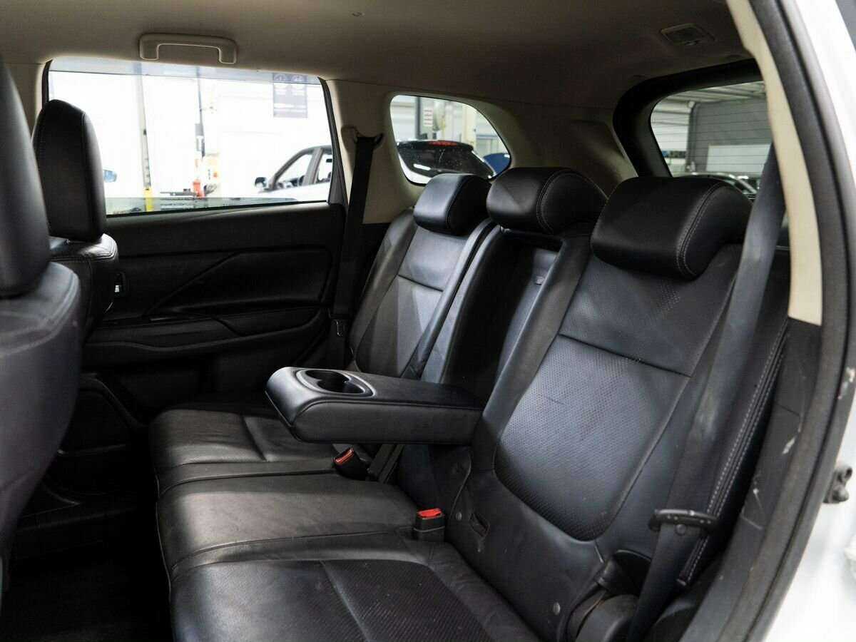 Купить Mitsubishi Outlander, 2017, 191 000 км, фото №7