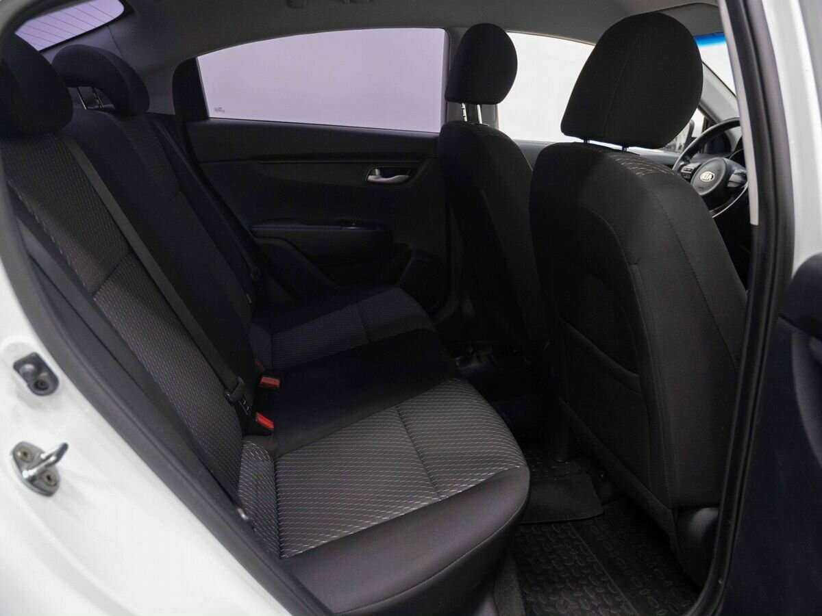 Купить Kia Rio, 2018, 139 000 км, фото №10