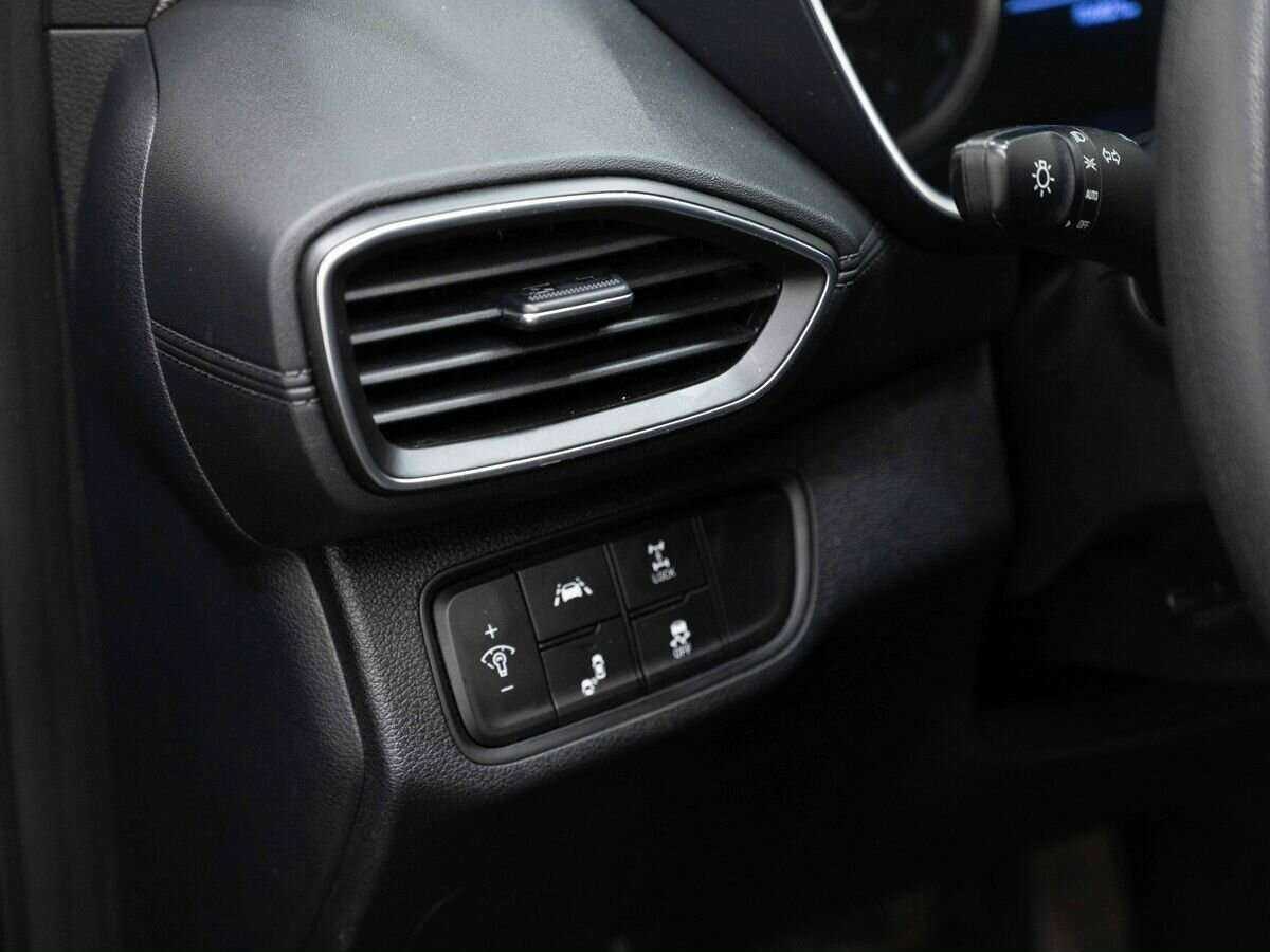 Купить Hyundai Santa Fe, 2019, 106 819 км, фото №17