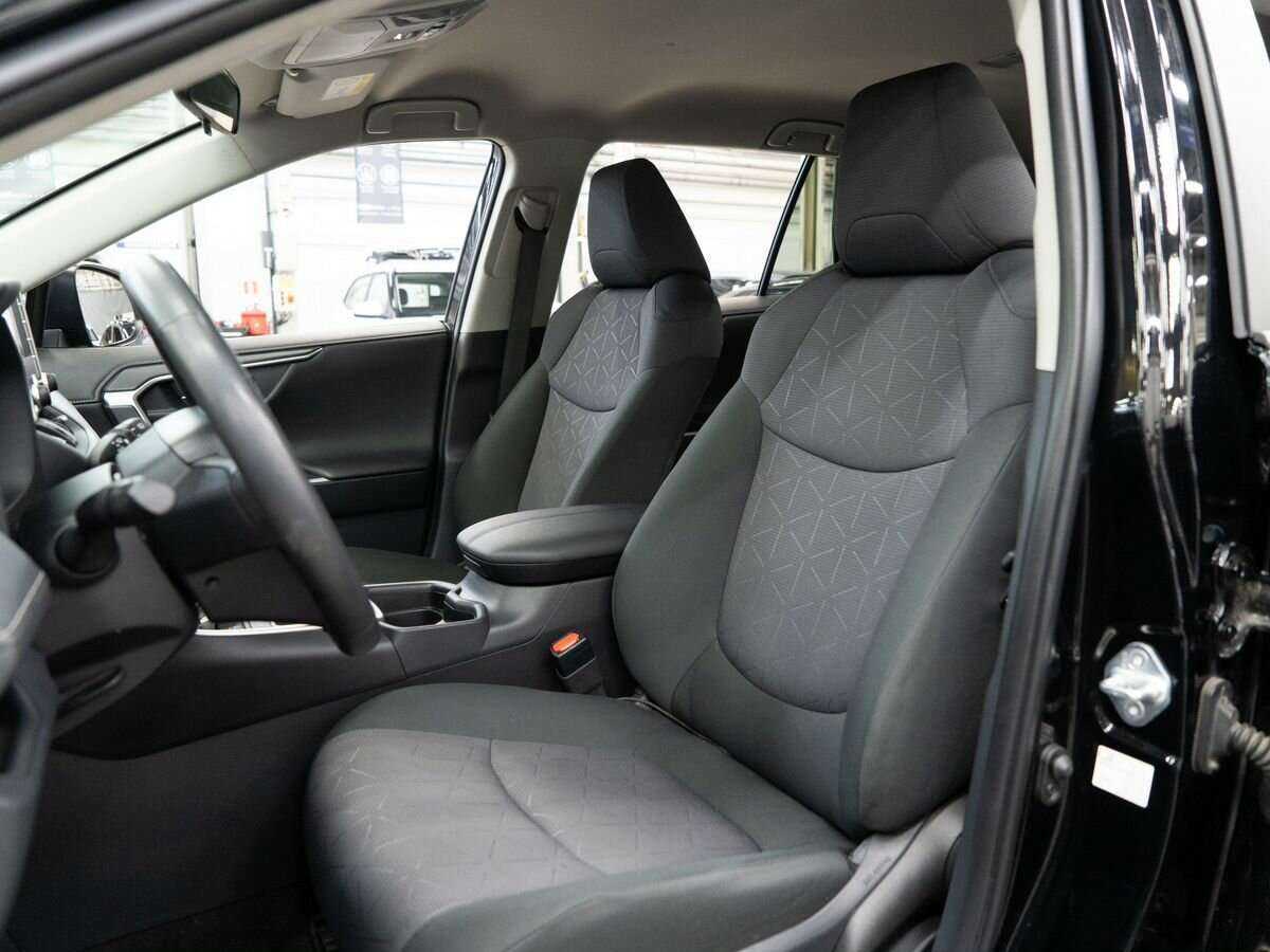 Купить Toyota RAV4, 2019, 47 000 км, фото №6