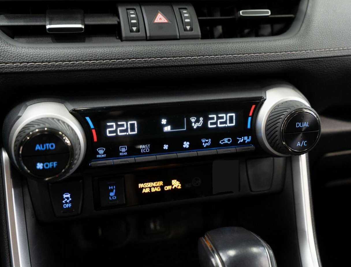 Купить Toyota RAV4, 2019, 47 000 км, фото №12