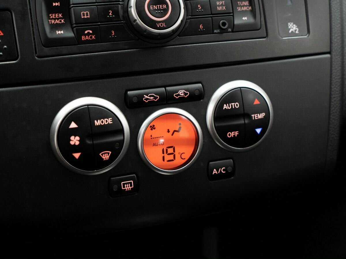 Купить Nissan Tiida, 2011, 75 847 км, фото №14