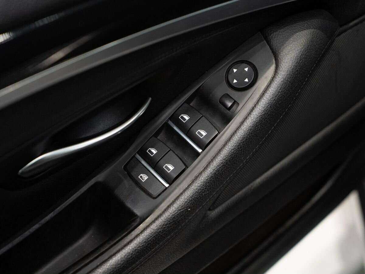 Купить BMW 5 серии 520i, 2016, 162 000 км, фото №15