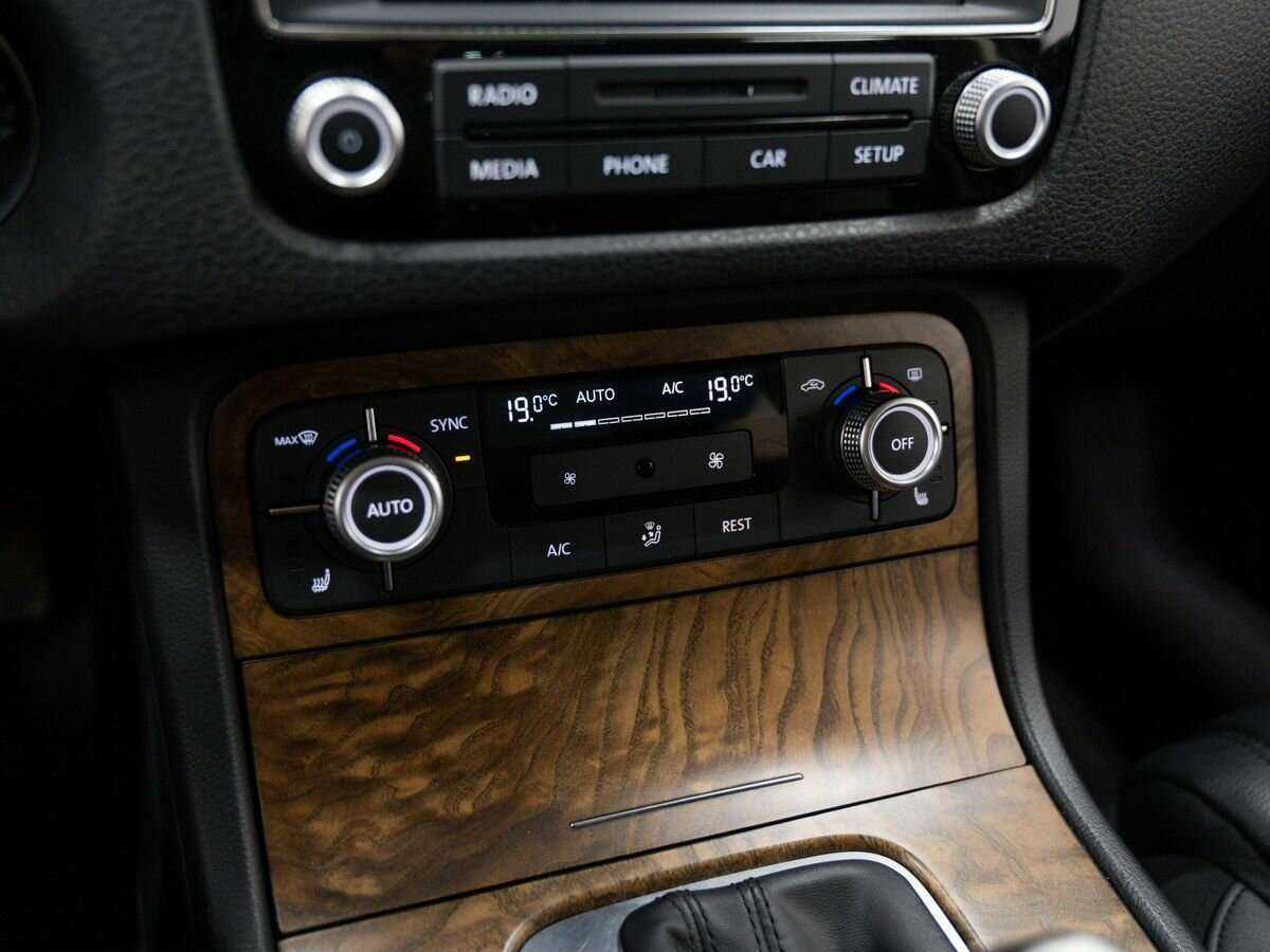 Купить Volkswagen Touareg, 2015, 138 000 км, фото №23