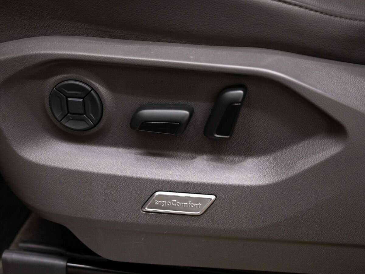 Купить Volkswagen Touareg, 2018, 235 000 км, фото №18