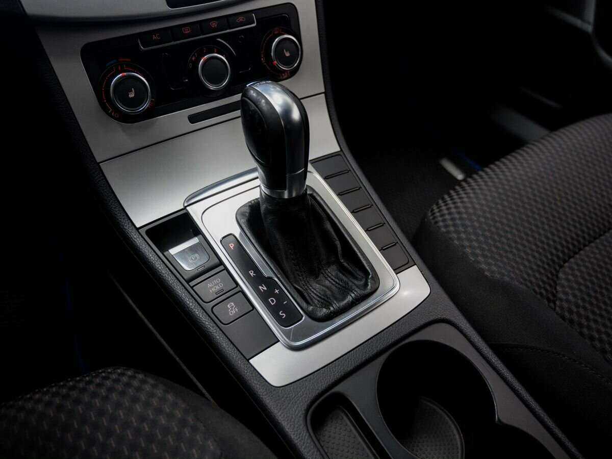 Купить Volkswagen Passat, 2011, 154 119 км, фото №16