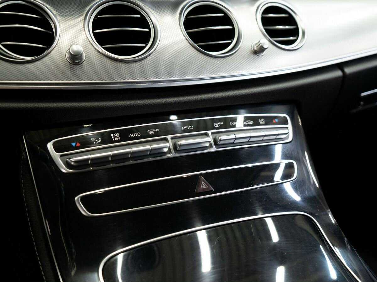 Купить Mercedes-Benz E-Класс 200, 2019, 190 042 км, фото №17