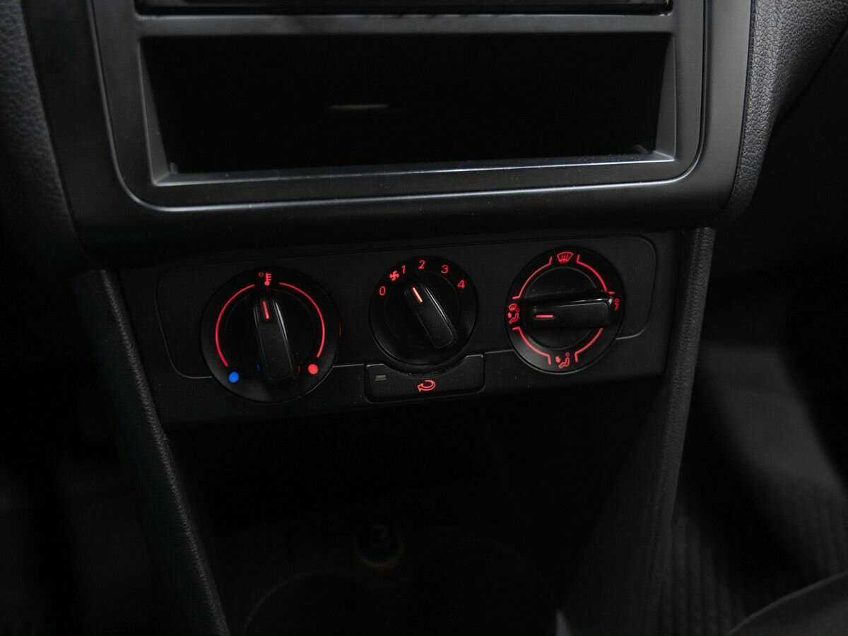 Купить Volkswagen Polo, 2010, 393 429 км, фото №16