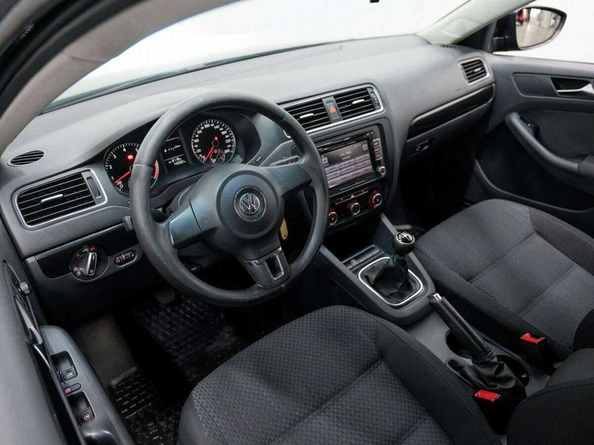 Купить Volkswagen Jetta, 2011, 140 000 км, фото №13