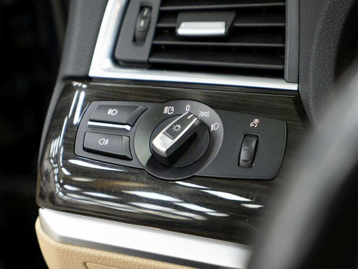 Купить BMW 5 серии Gran Turismo 530d xDrive, 2014, 175 175 км, фото №18