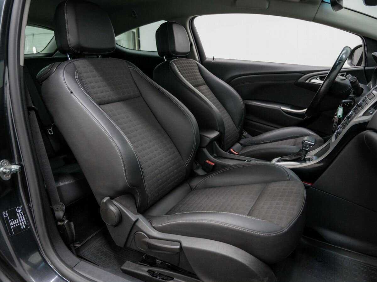 Купить Opel Astra, 2012, 258 000 км, фото №6