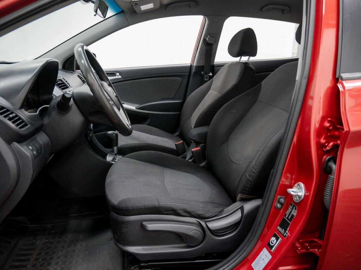 Купить Hyundai Solaris, 2012, 263 000 км, фото №13