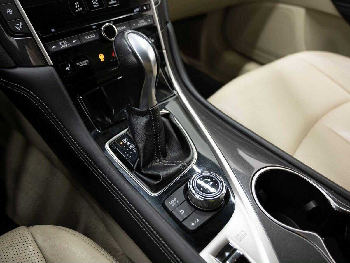 Купить Infiniti Q50, 2015, 117 982 км, фото №22