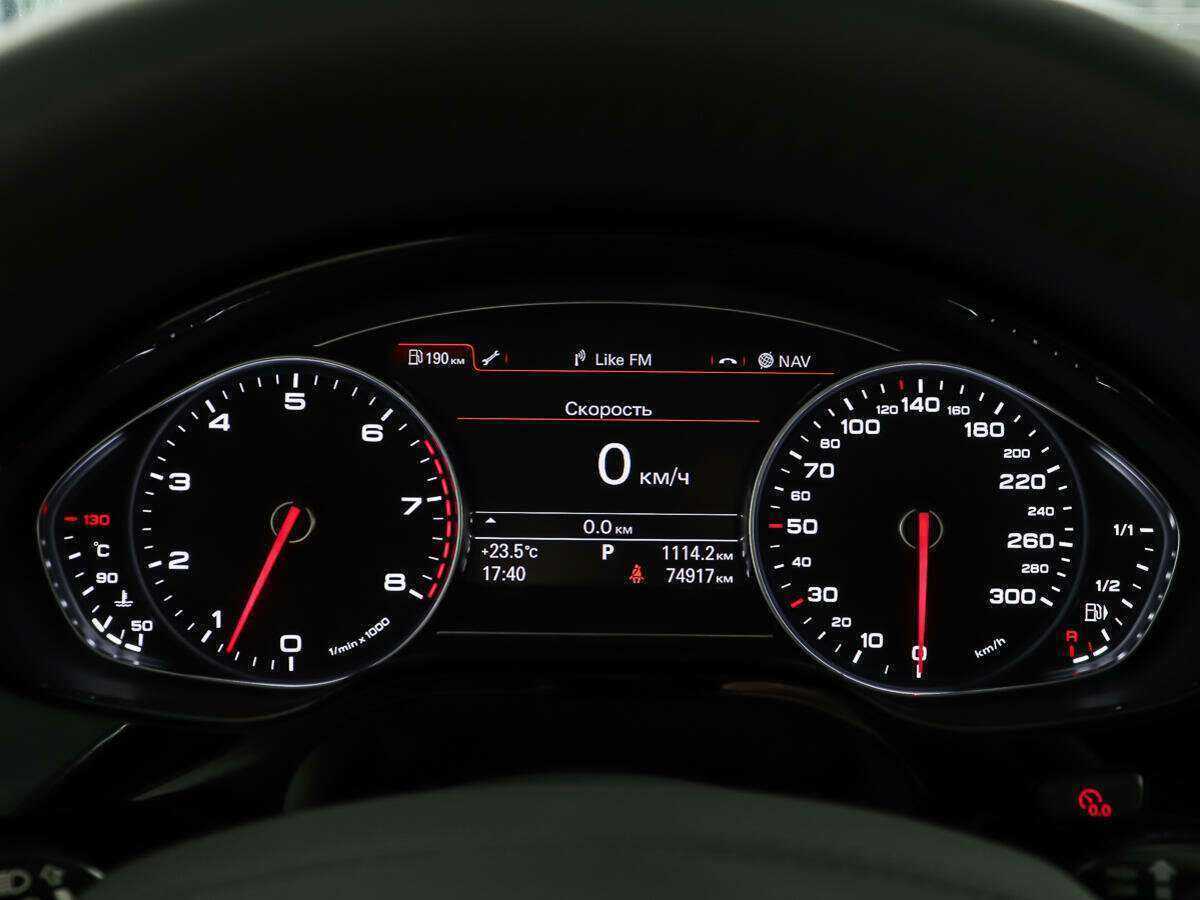 Купить Audi A8 Long, 2016, 74 915 км, фото №15