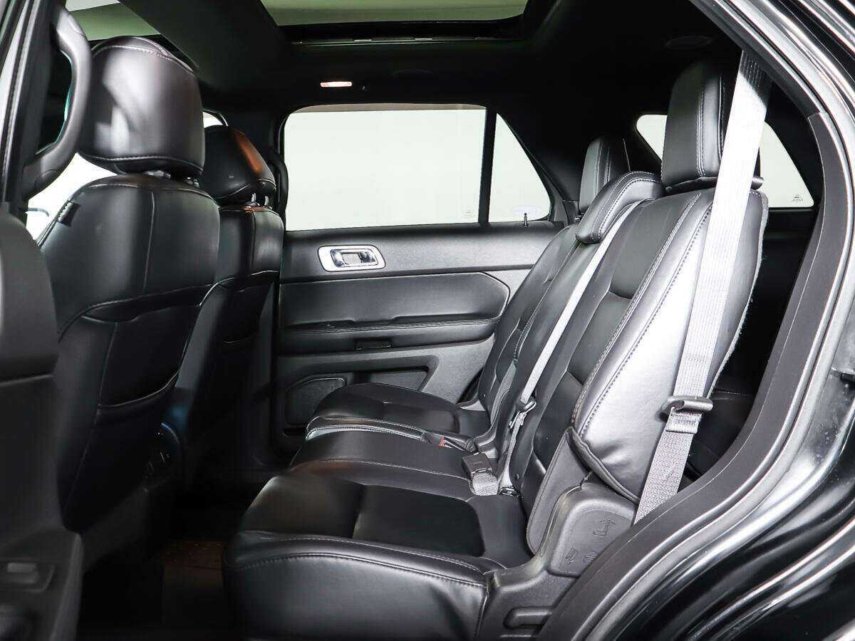 Купить Ford Explorer, 2011, 120 823 км, фото №10