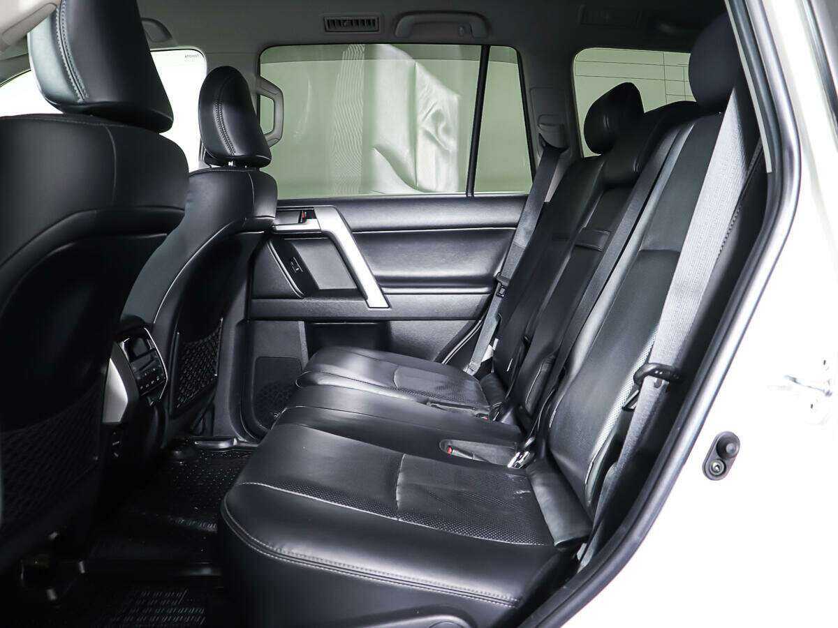 Купить Toyota Land Cruiser Prado, 2020, 86 310 км, фото №10