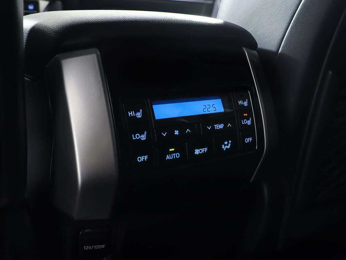 Купить Toyota Land Cruiser Prado, 2020, 86 310 км, фото №22