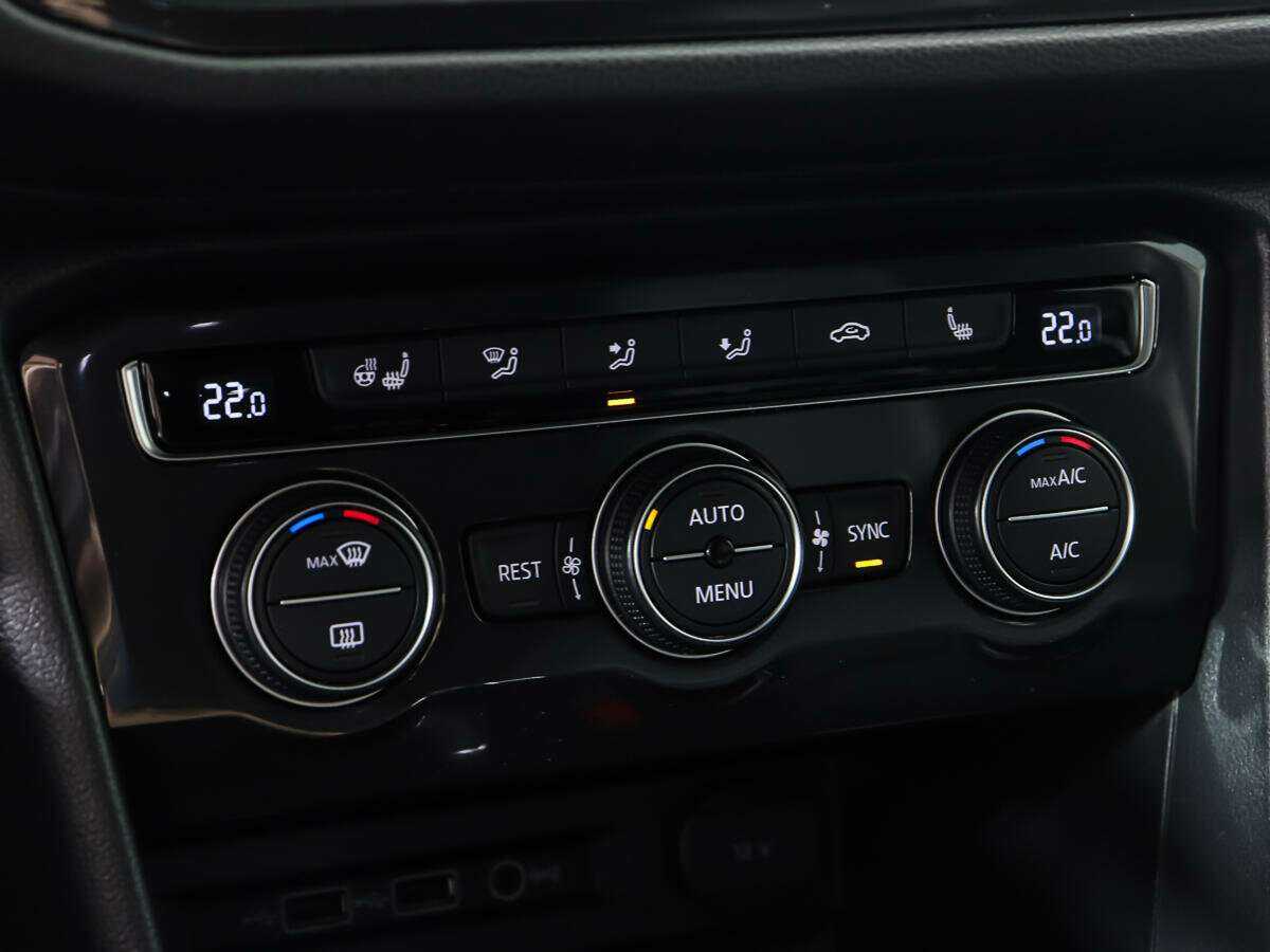 Купить Volkswagen Tiguan, 2018, 80 336 км, фото №21