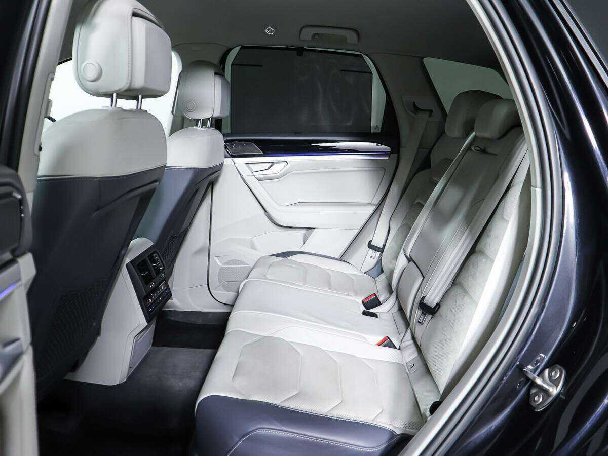 Купить Volkswagen Touareg, 2020, 229 000 км, фото №11