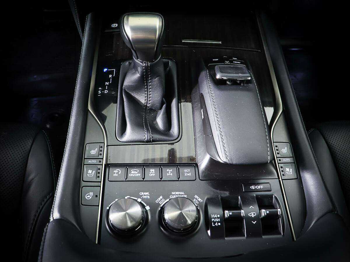 Купить Lexus LX 450d, 2016, 87 390 км, фото №20