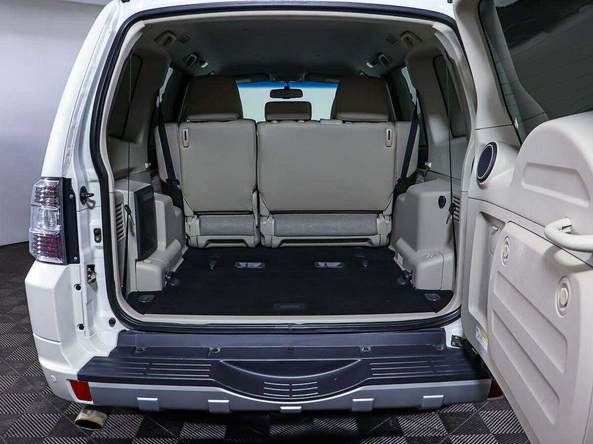 Купить Mitsubishi Pajero, 2019, 16 650 км, фото №9