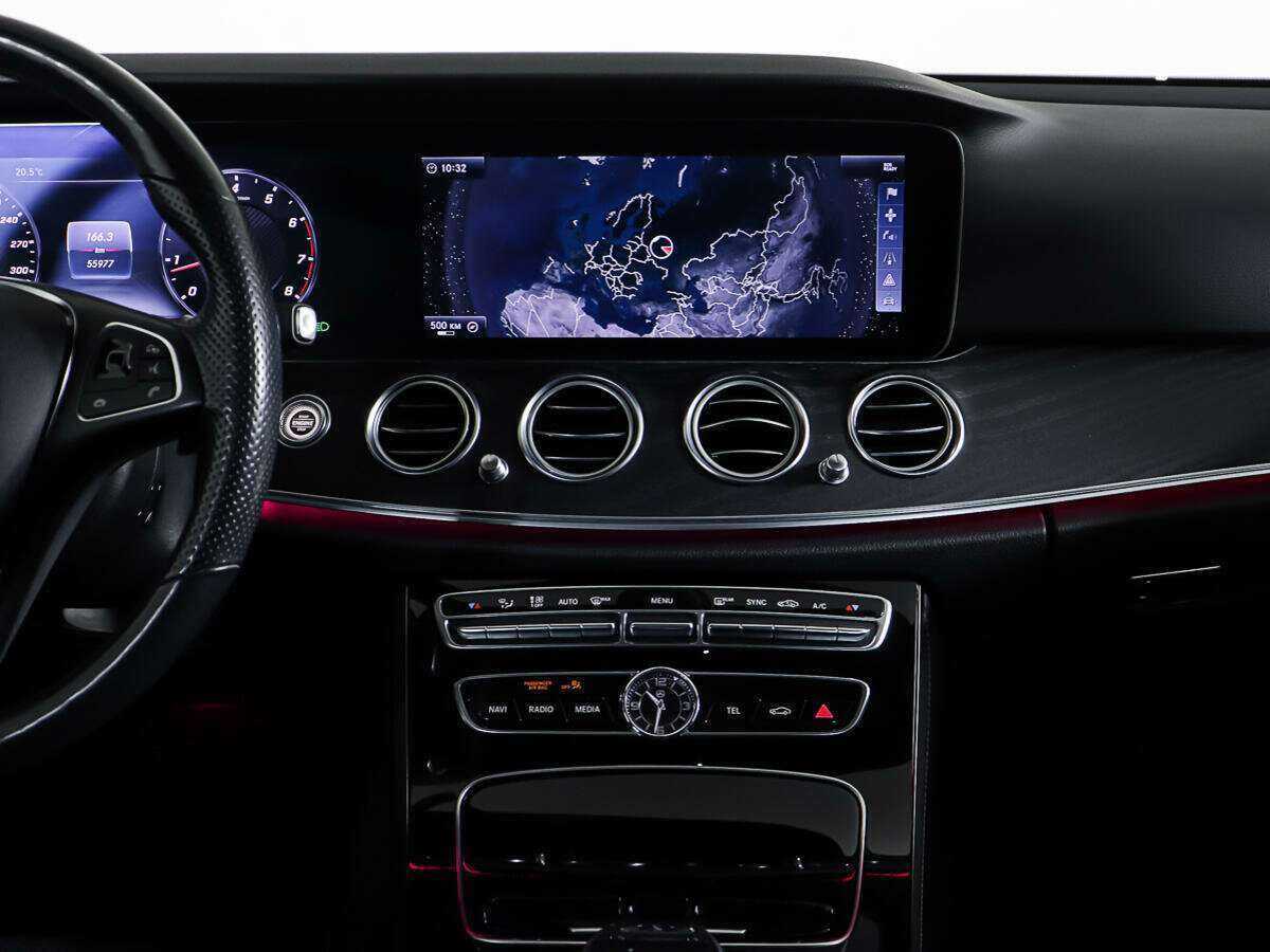 Купить Mercedes-Benz E-Класс 300, 2016, 55 977 км, фото №11