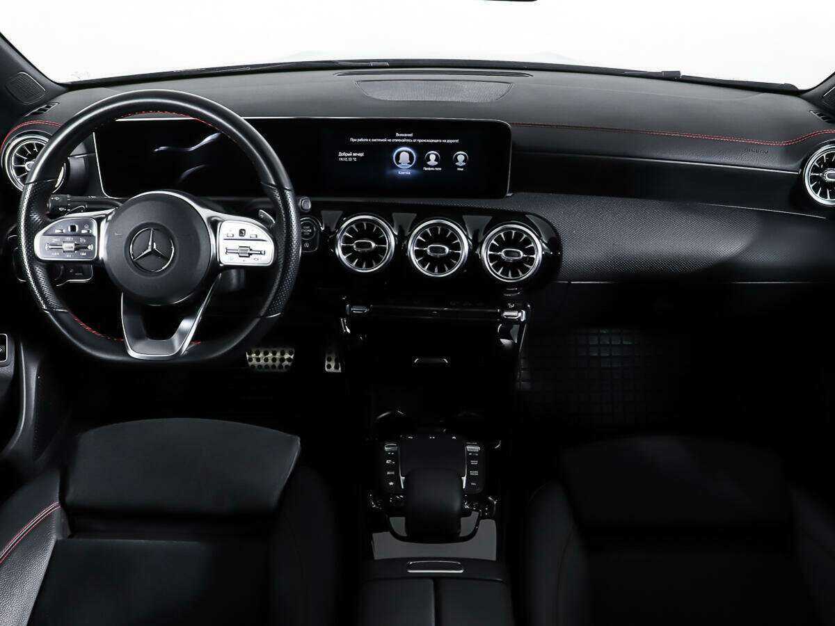 Купить Mercedes-Benz CLA 200, 2020, 38 646 км, фото №11