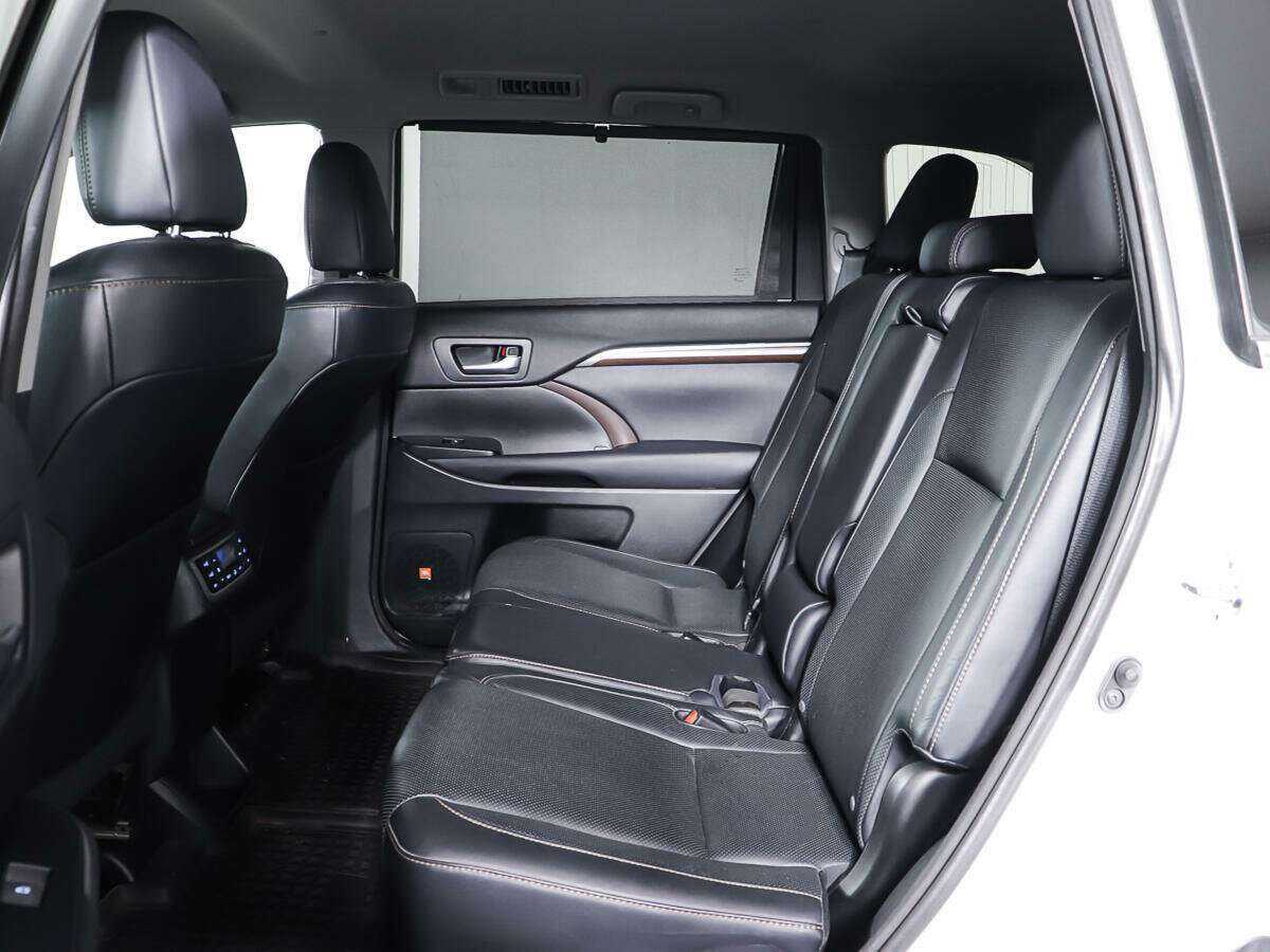 Купить Toyota Highlander, 2015, 21 401 км, фото №10