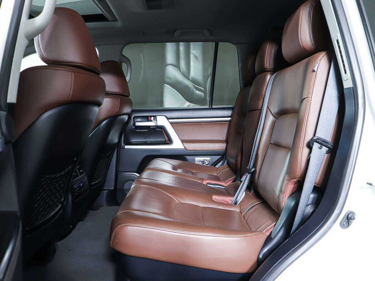 Купить Toyota Land Cruiser, 2016, 67 407 км, фото №12