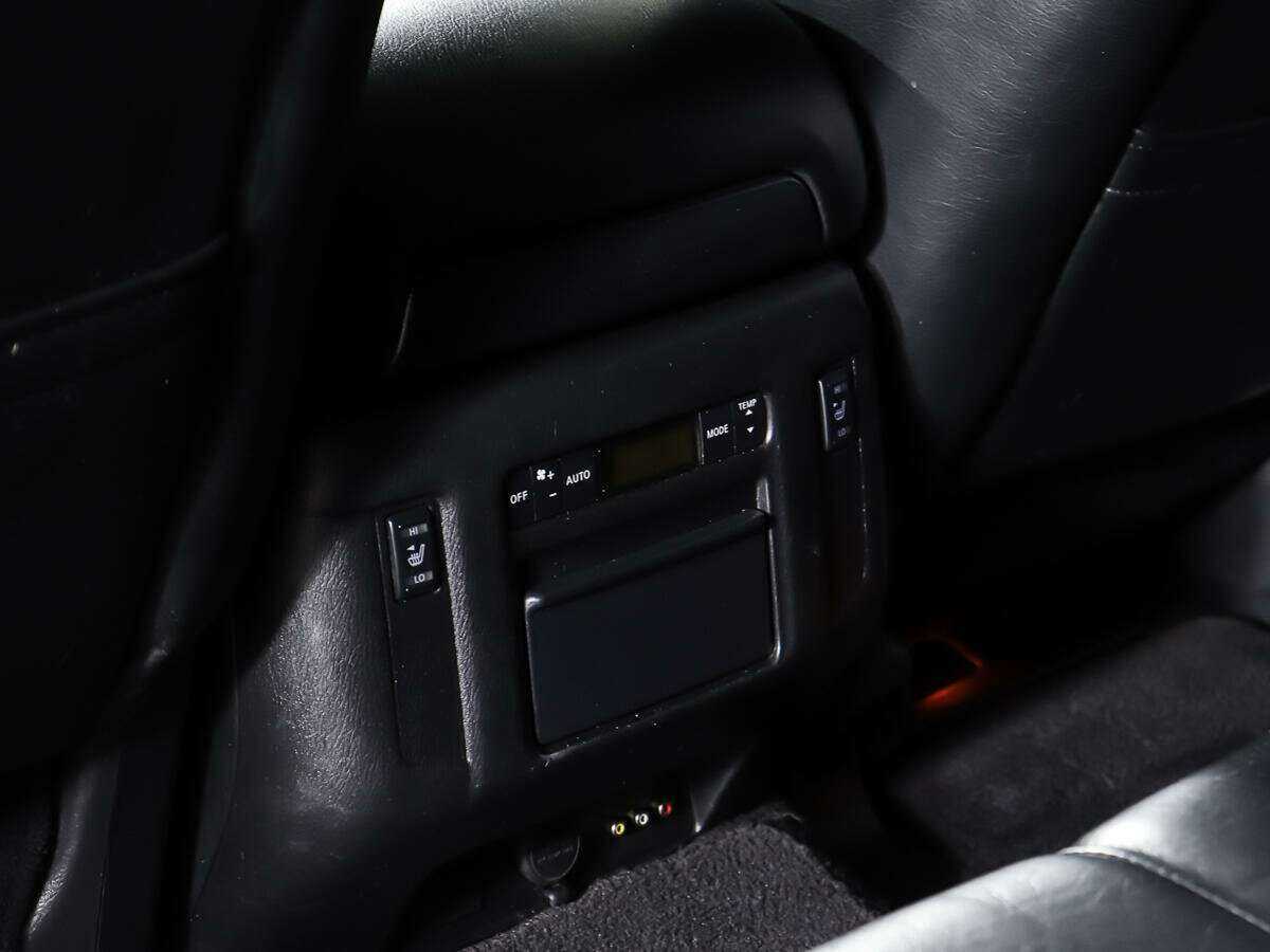 Купить Infiniti QX80, 2014, 181 928 км, фото №17