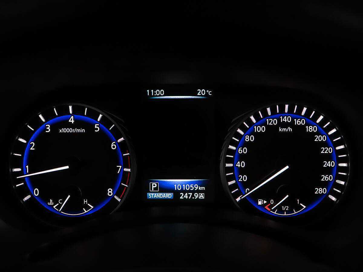 Купить Infiniti Q50, 2014, 101 058 км, фото №14