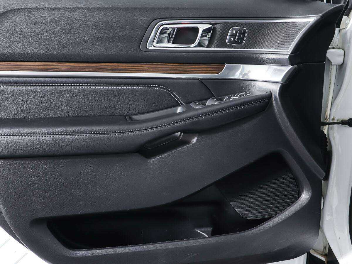 Купить Ford Explorer, 2017, 120 000 км, фото №19