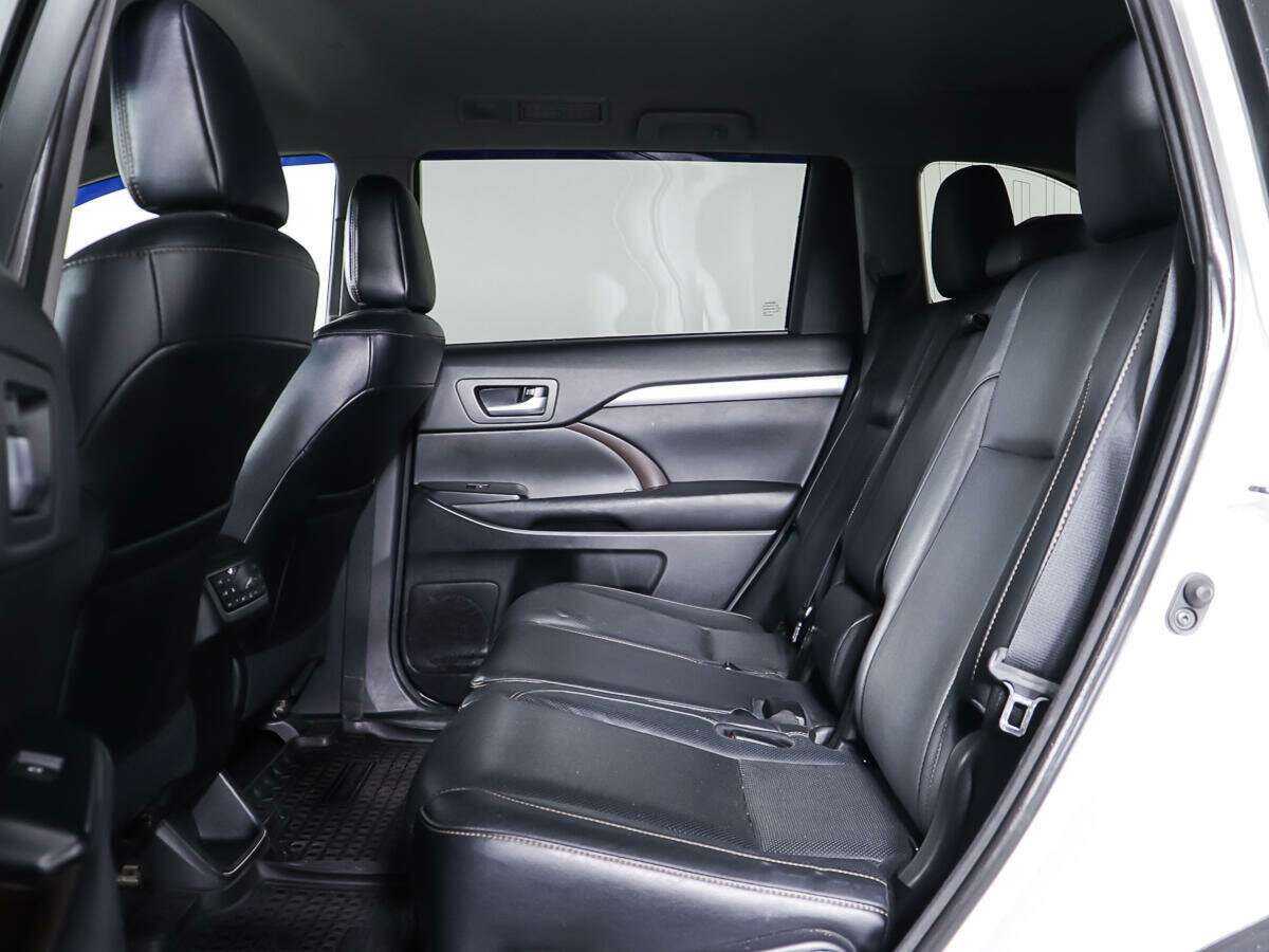 Купить Toyota Highlander, 2017, 105 230 км, фото №10