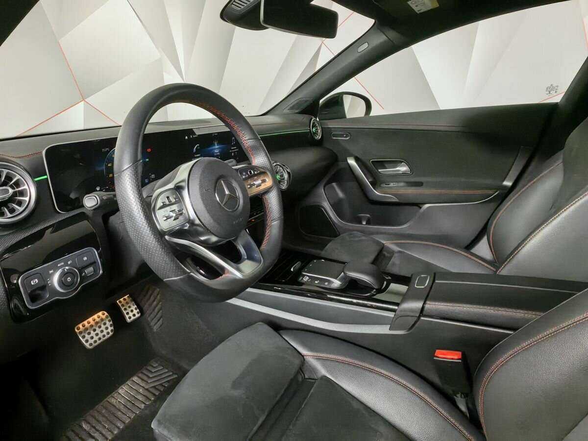 Купить Mercedes-Benz CLA 200, 2020, 65 979 км, фото №14