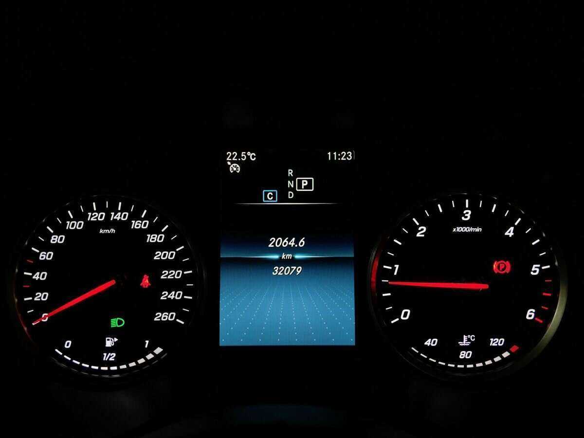 Купить Mercedes-Benz GLC 220 d, 2019, 32 079 км, фото №16