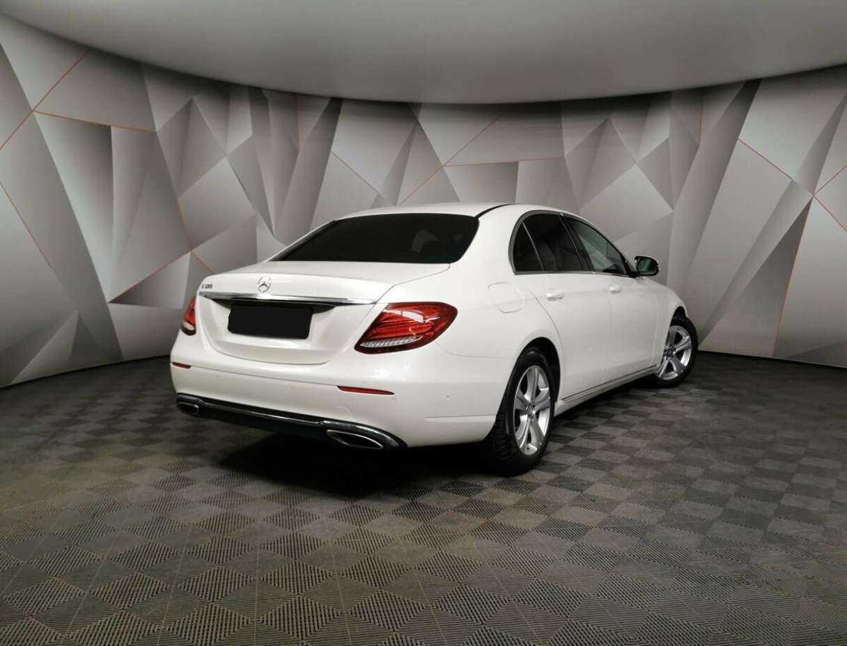 Mercedes-Benz E-Класс