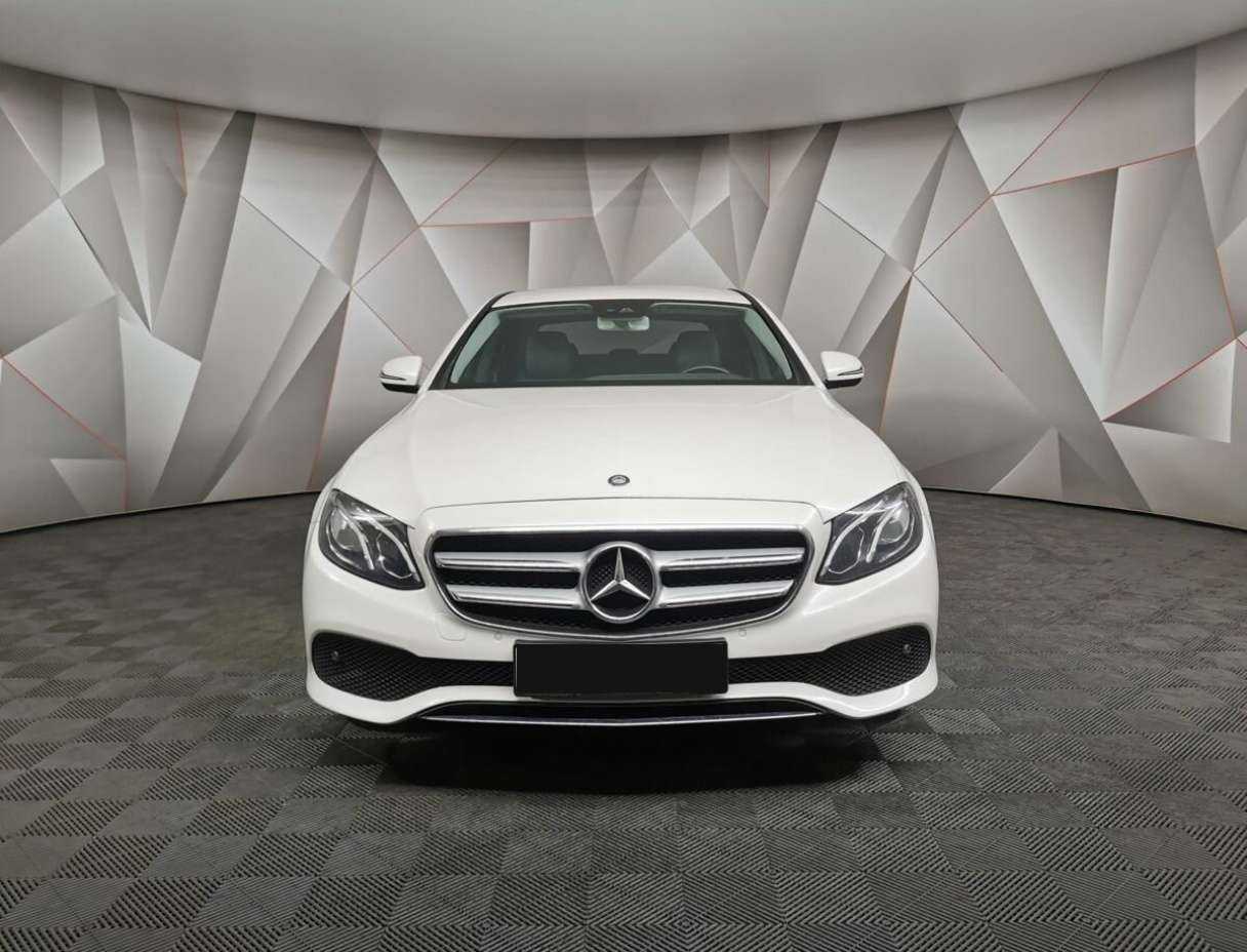 Купить Mercedes-Benz E-Класс 300, 2017, 77 793 км, фото №7