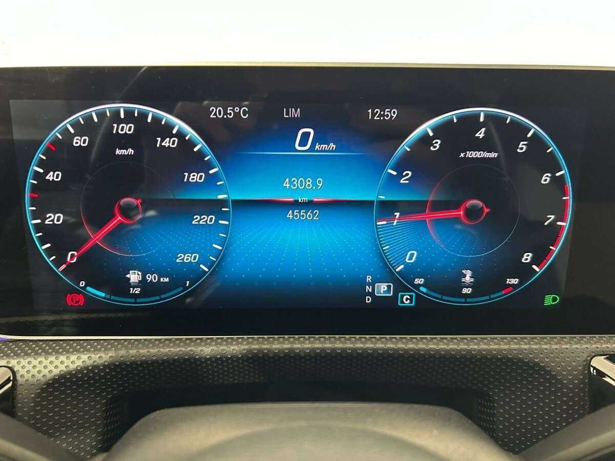 Купить Mercedes-Benz CLA 200, 2019, 44 997 км, фото №11