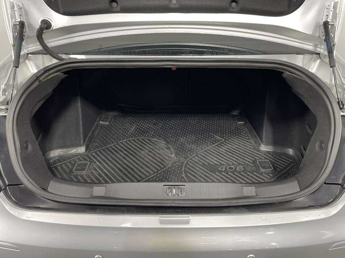Купить Peugeot 408, 2016, 260 758 км, фото №18